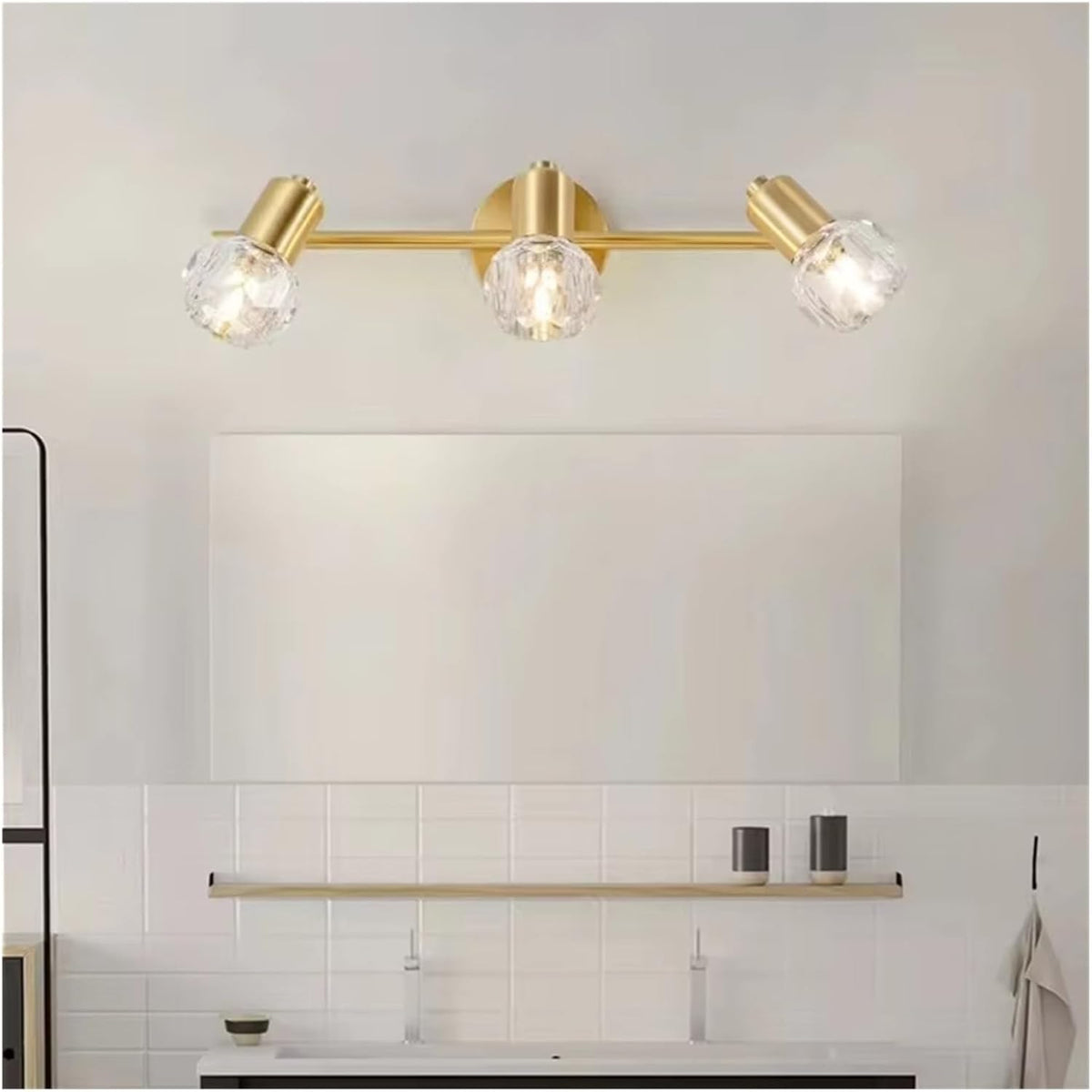 Kristall Spiegel Wandleuchte mit 3 Lichtquellen - Kupferfarbene goldene Badbeleuchtung - Für WC Waschtisch und Schminktisch - Luxuriöse LED Leuchte für Schlafzimmer und Schrank