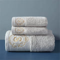 Baumwoll Badetuch 80 x 160 cm - Weiches großes Handtuch mit 850 g Gewicht - Variante D im Hotel Stil - Für Badezimmer Dusche Spa Strand und täglichen Gebrauch
